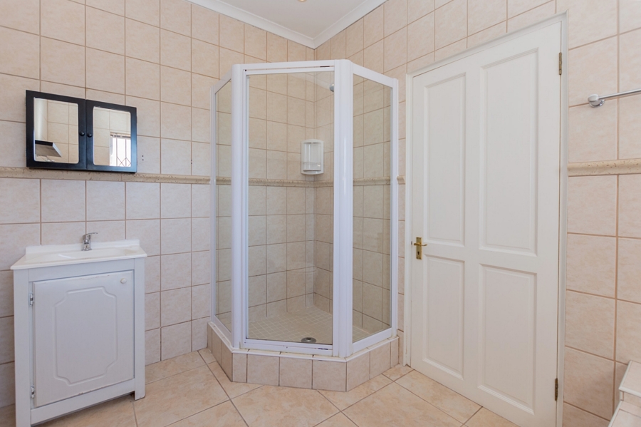 3 Bedroom Property for Sale in Country Club Western Cape